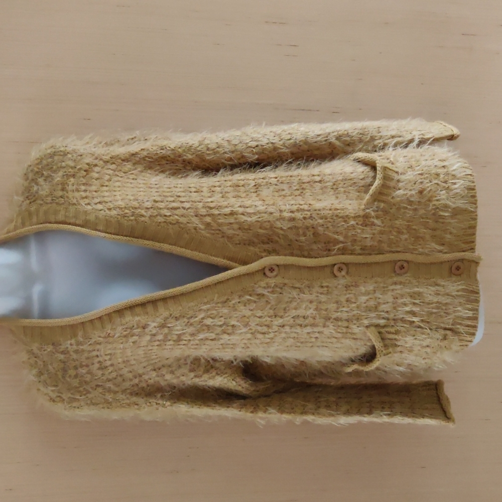 Button v neck cardigan